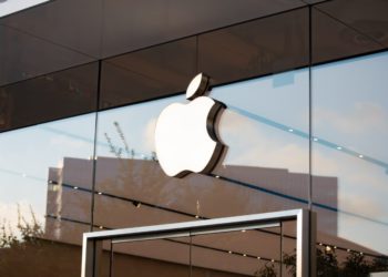 apple releases iPhone 13